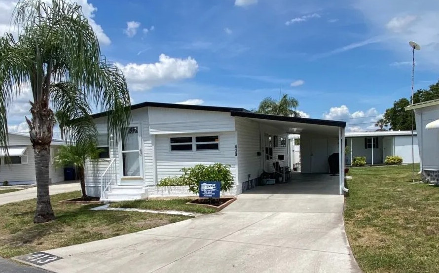 Mobile Home For Sale in Bahia Vista