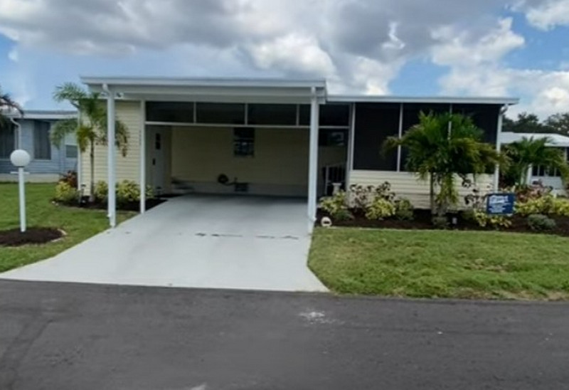 mobile home in Ridgewood Estate