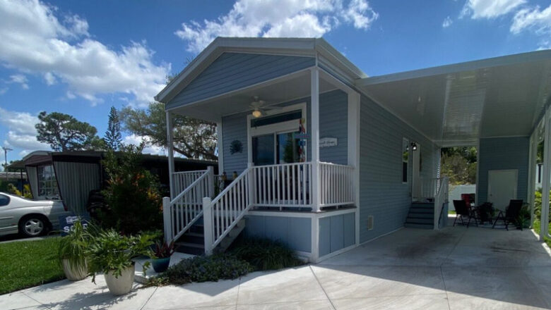 Fully Furnished Mobile Home for Sale in Sarasota, Florida