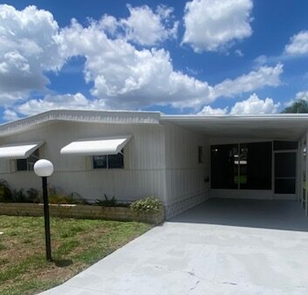 2-Bed, Fully Updated Mobile Home for Sale in Windmill Manor, Bradenton